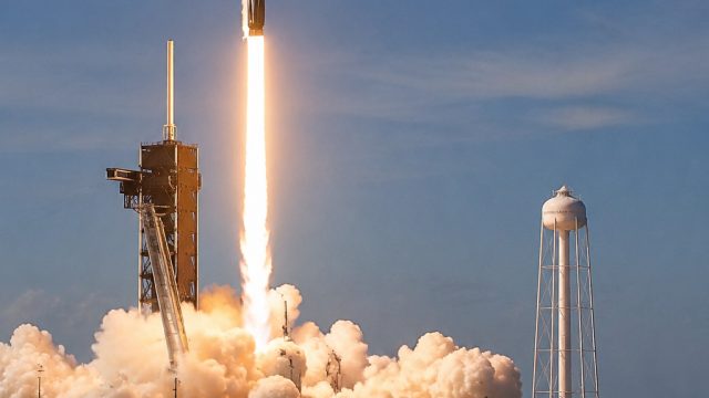 SpaceX Seeks $25 Billion Through Bond Sale Amid Growing Investor Interest | pole