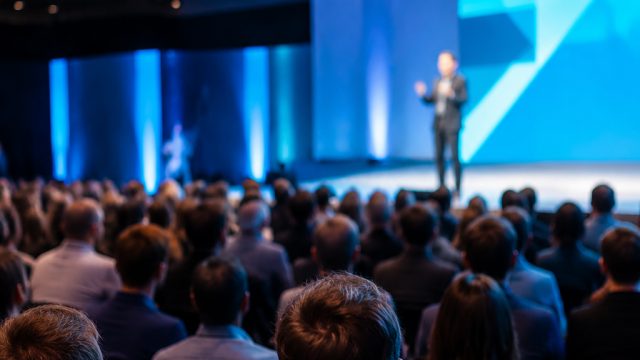 Last Chance to Secure Your Spot at TechCrunch Founder Summit 2026 | cara nak jat