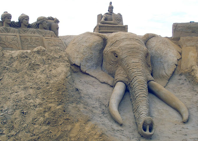 Shining sand sculpture works, fleeting but still classic--top emoticon