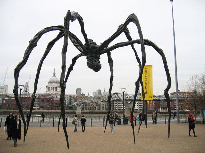 17 weird sculptures--top emoticons