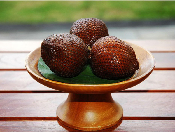 20 unusual but delicious weird fruits, the African horned melon is definitely the pursuit of foodies - top emoticon